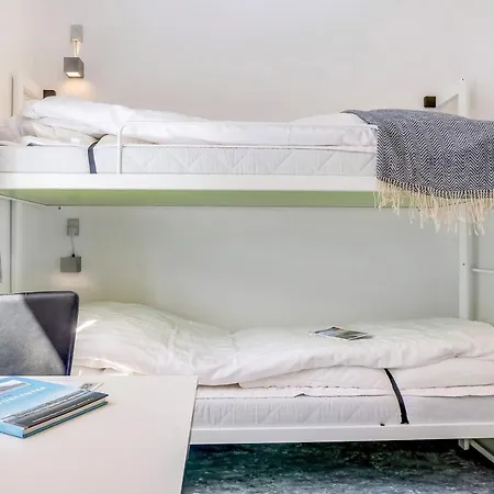 Danhostel 2*