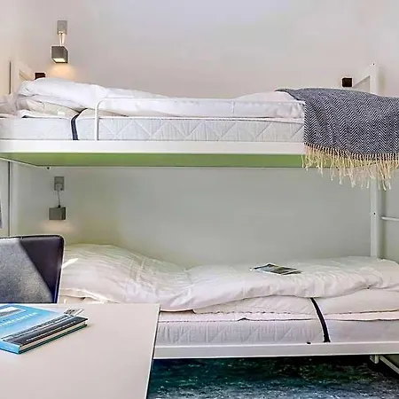 Danhostel 2*